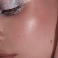 Outlet e.l.f. Halo Glow Highlight Beauty Wand Rose Quartz