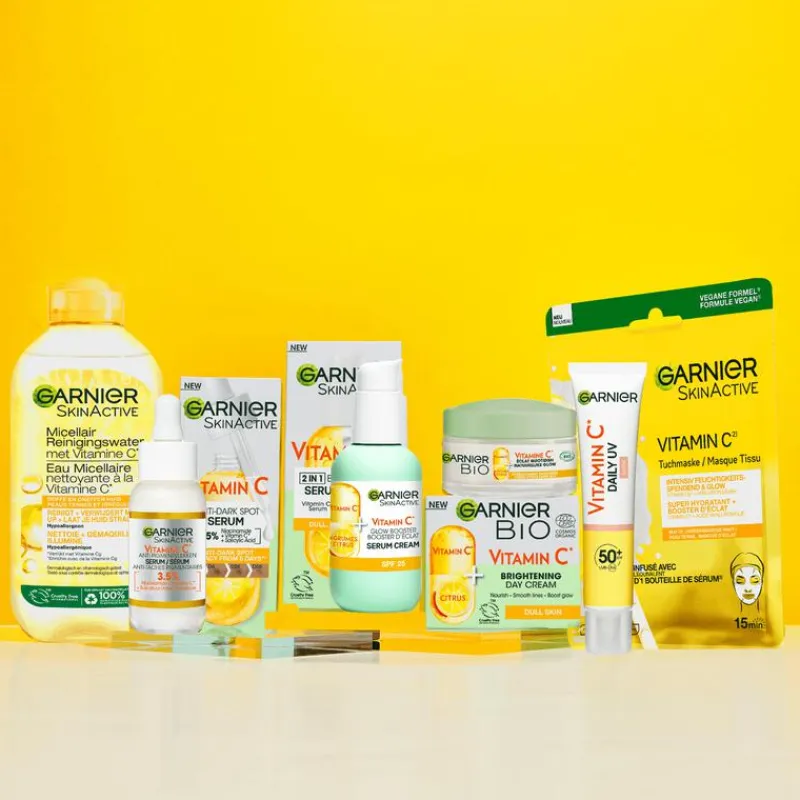 Sale Garnier SkinActive Vitamine C Glowy UV fluid met SPF50 40ML