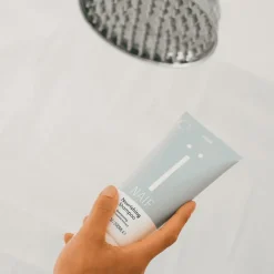 Online Naïf Verzorgende Shampoo 200 ML