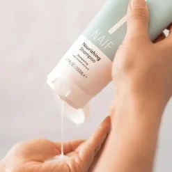 Online Naïf Verzorgende Shampoo 200 ML