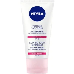 Sale NIVEA Essentials +24h Voedende Dagcrème SPF15 50 ML