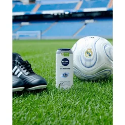 Clearance NIVEA MEN Sensitive 3-in-1 Douchegel 250 ML