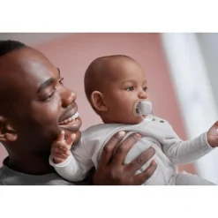 Best Philips Avent Ultra Air Day and Night – Fopspeenset – 2 stuks – 6-18 mnd - SCF087/18