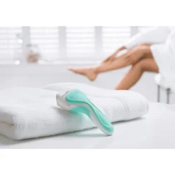 Online Wilkinson Sword Intuition Sensitive Care Scheerapparaat 1+1 gratis navulmesje